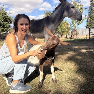 Plant sitter in Palm Springs