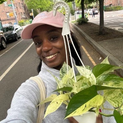 Aiss profile photo