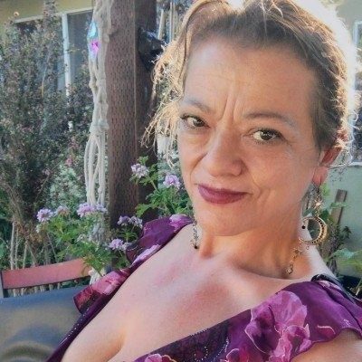 Garden Artist or plant carer - In-Home Plant Sitting - Lennox, CA 90304