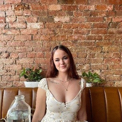 Plant Sitter in the Brooklyn, New York area - Drop-In Visits - Brooklyn, NY 11216