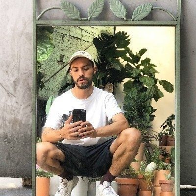 Niche Plant Sitter in Central LA