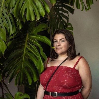 Plant Sitter in Pinellas County (Saint Petetersburg, Largo, Seminole, Pinellas Park, Clearwater, Tampa)